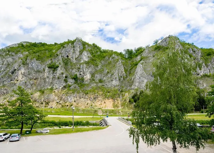 Vila Nico Baia de Fier, România