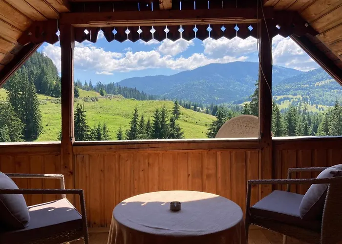 Pensiunea Turistică Tihuța Piatra Fântânele, România