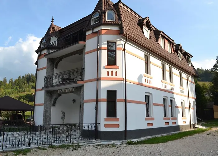 Castle Gate