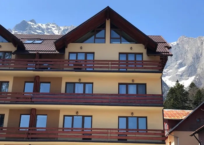 Kalinderu ADET ,lângă pârtie