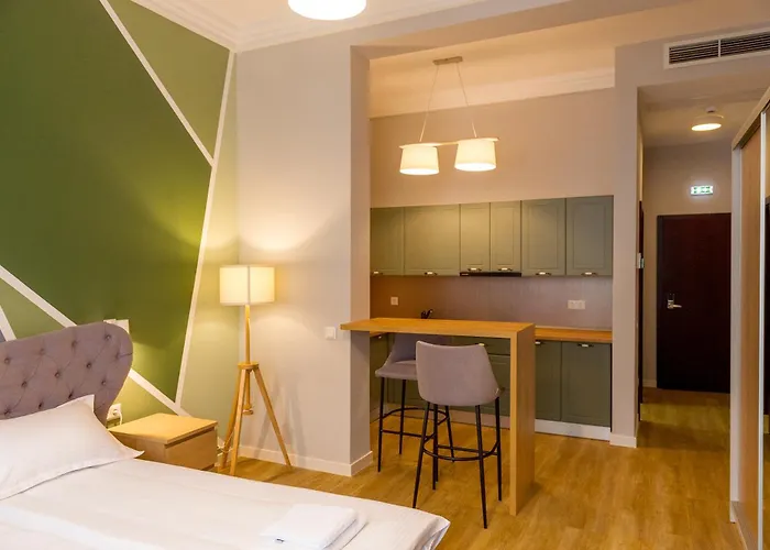 H11 Downtown Apartments