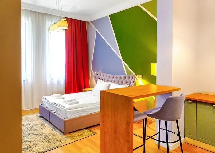 H11 Downtown Apartments
