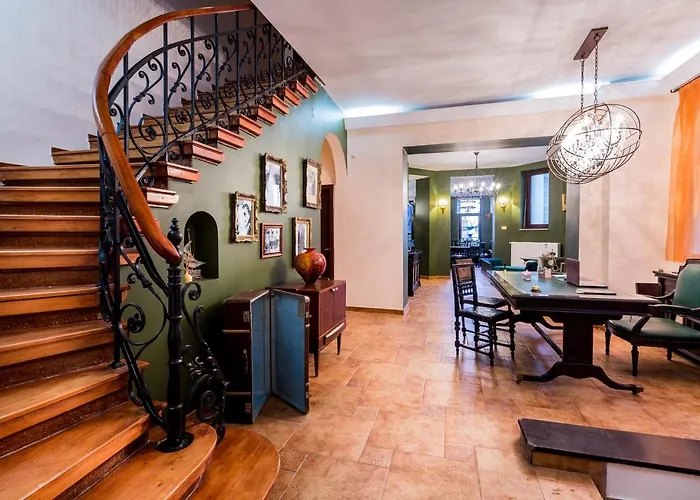 Casa Chintoan