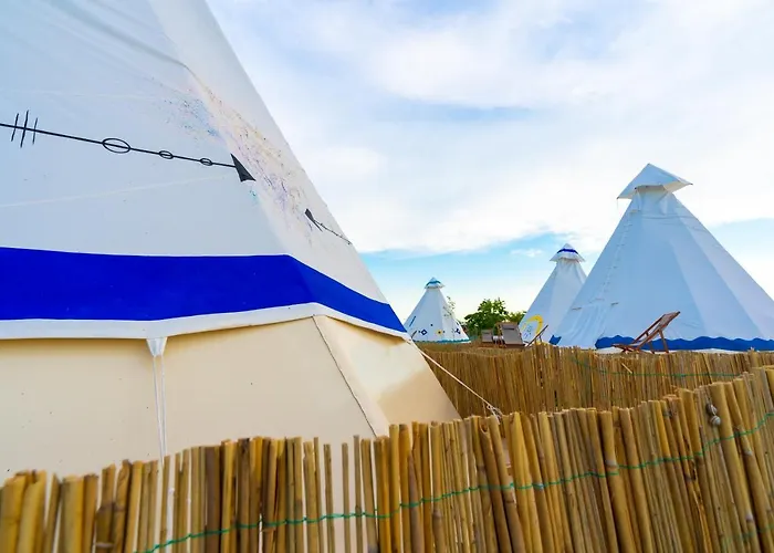 Teepee Corbu Hotel Corbu , România