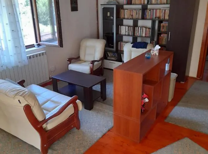 Casa Zoe Seaca