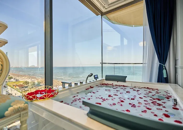 Luxury By The Sea, Mamaia Apartment Năvodari, România