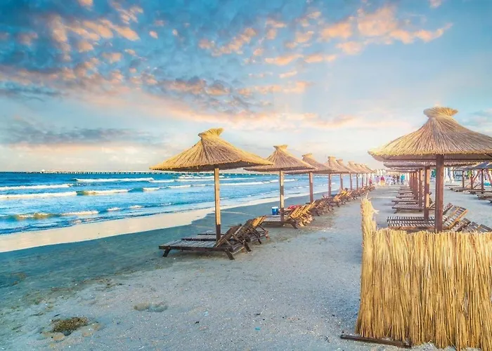 Luxury By The Sea, Mamaia