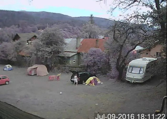 Camping Aviator Busteni, Parcela campare Corturi
