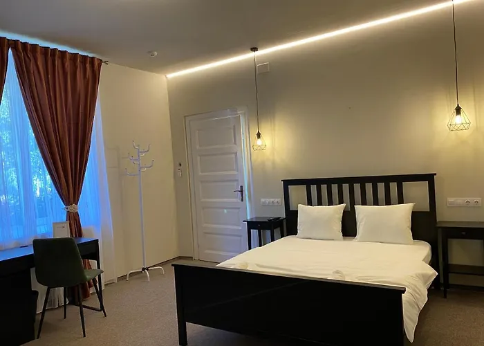 Boutique Rooms With Parking