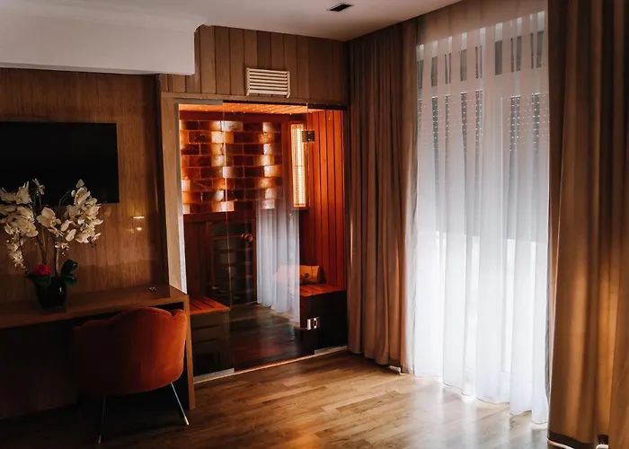 Hotel Glory