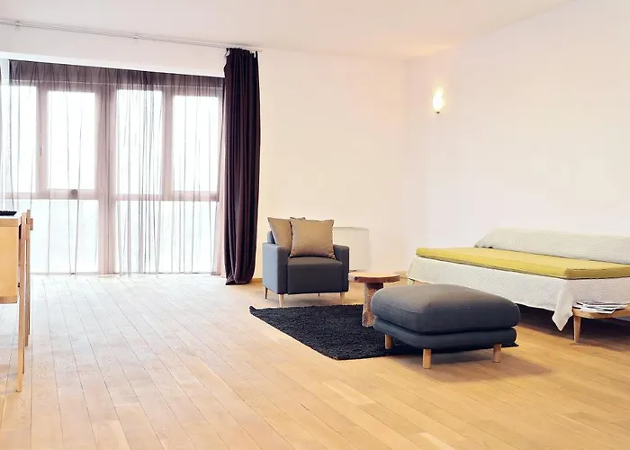 Living In Aparthotel Oradea, România