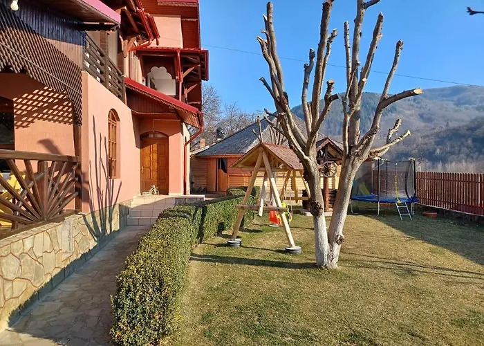 Casa dintre munti Karina