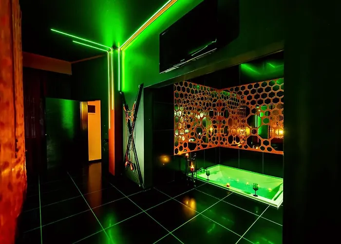 Domino House