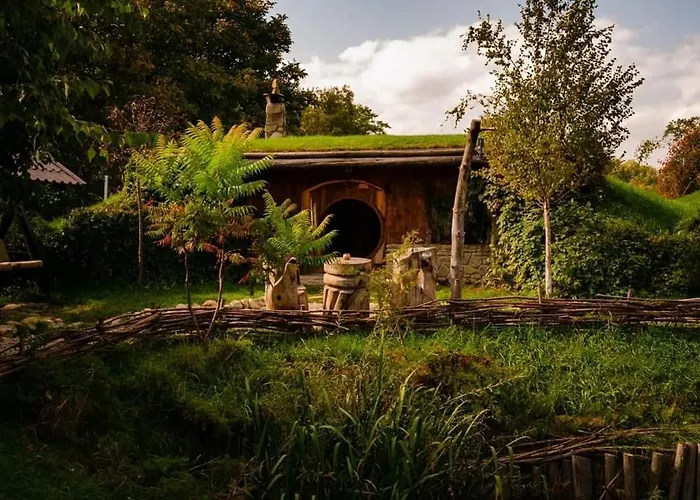 Valea Celor Doisprezece Hotel Piriu Dobreni, România