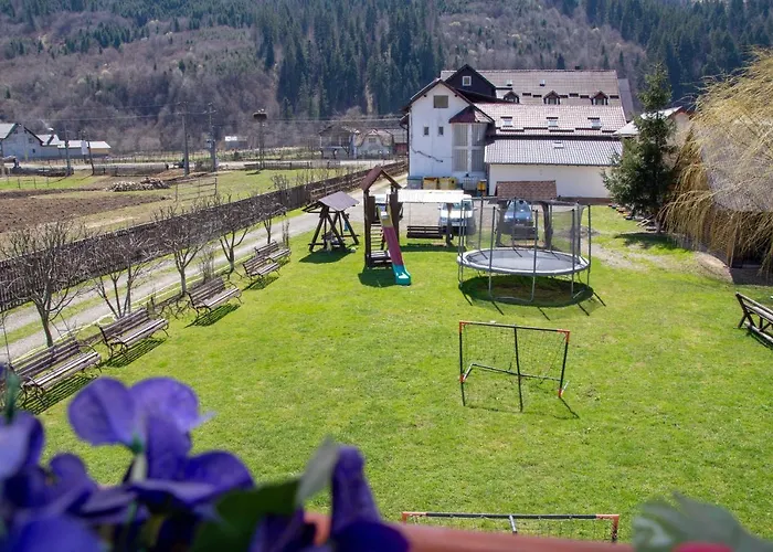 Perla Brazilor 2 Hotel Frumosu , România