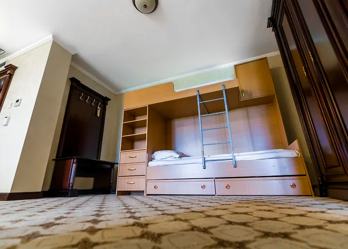 Hotel Golden House