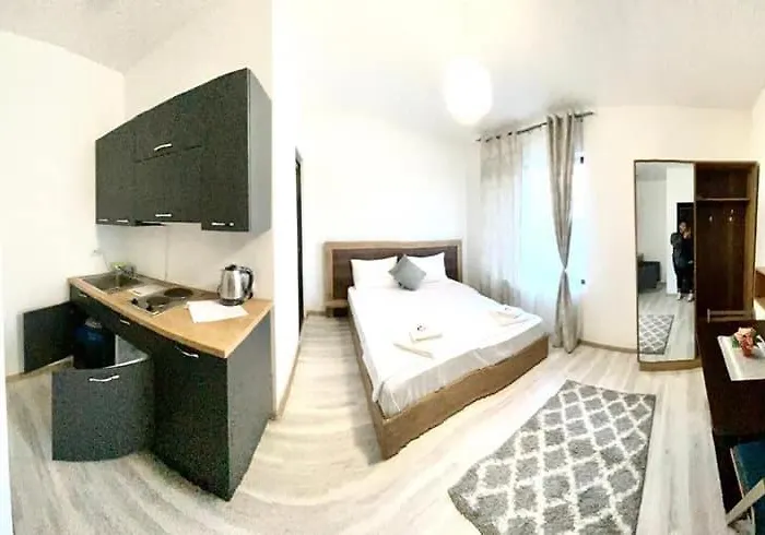 Ipsilanti House