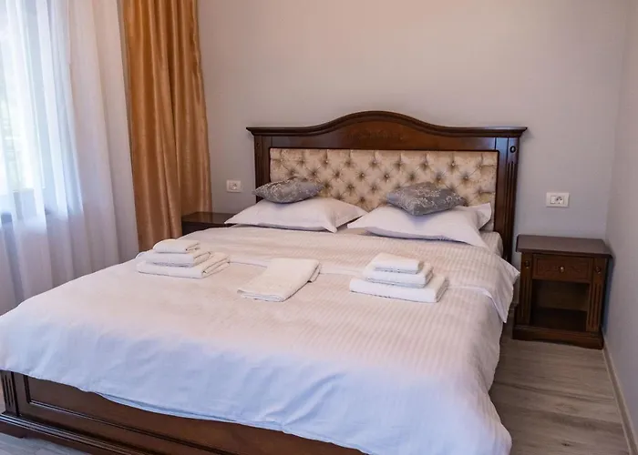Perla Dacilor Hotel Gradistea de Munte, România