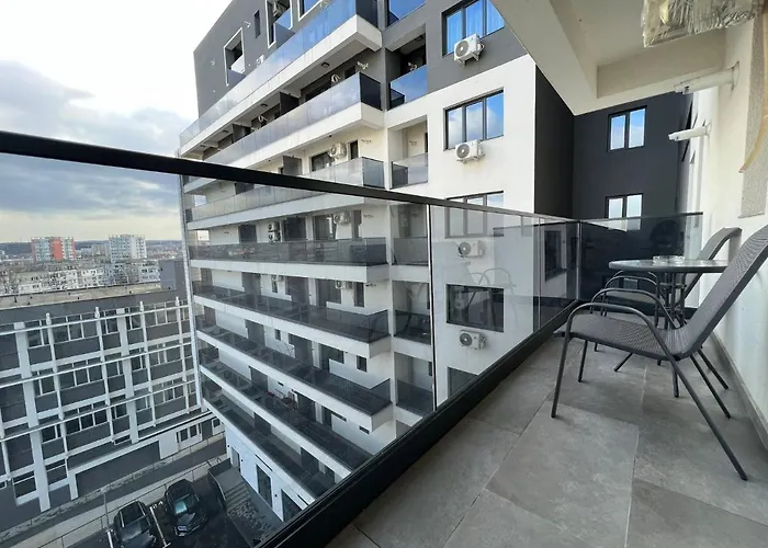 Perfect Host Palas Centru
