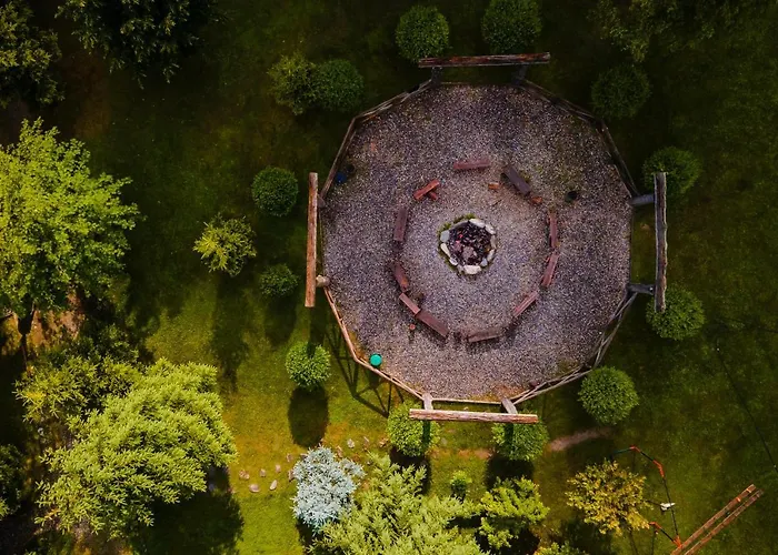 Satul De Vacanta Fratii Jderi - Utopia Verde