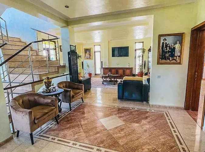 Vila Orange Năvodari, România