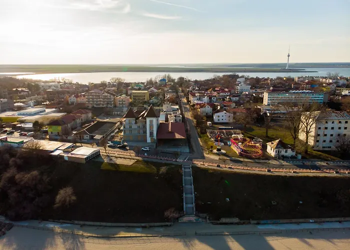 Pensiunea Crown Eforie Sud , România