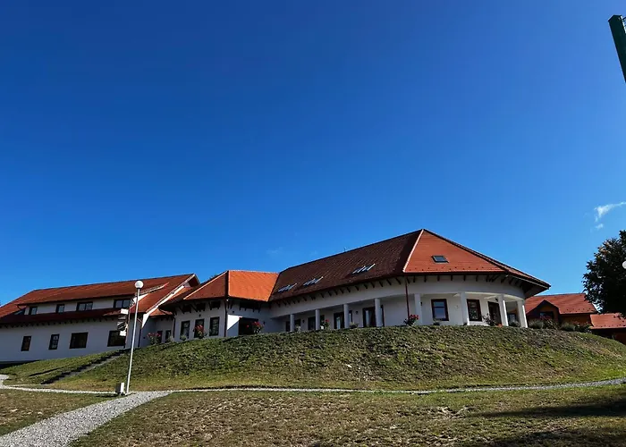 Erzsebet Szallo