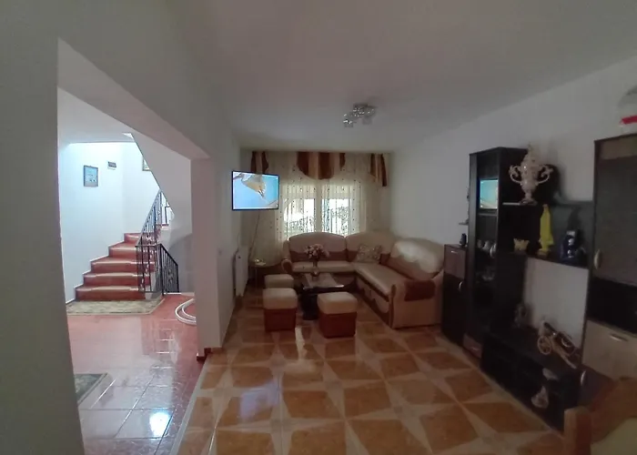 Casa Larisa