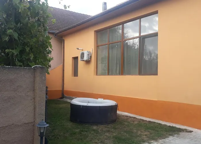 Hotel Casa Ovi Si Simo Haţeg, Rumanía