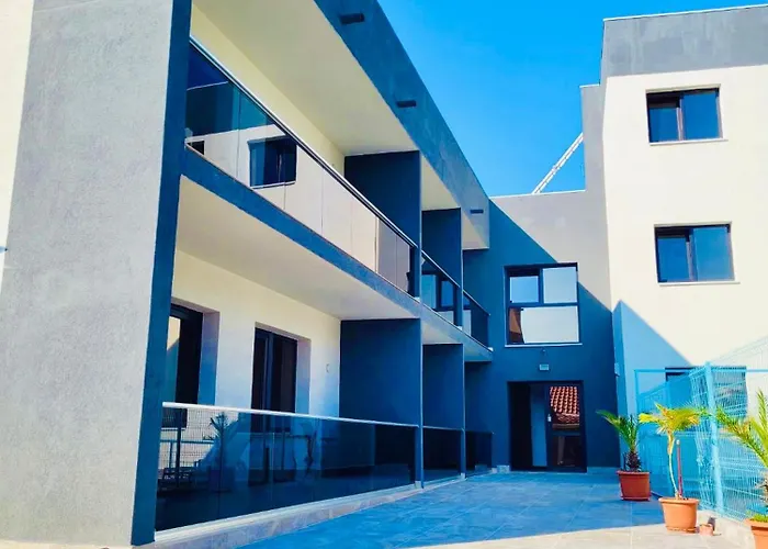 Laguna Grey