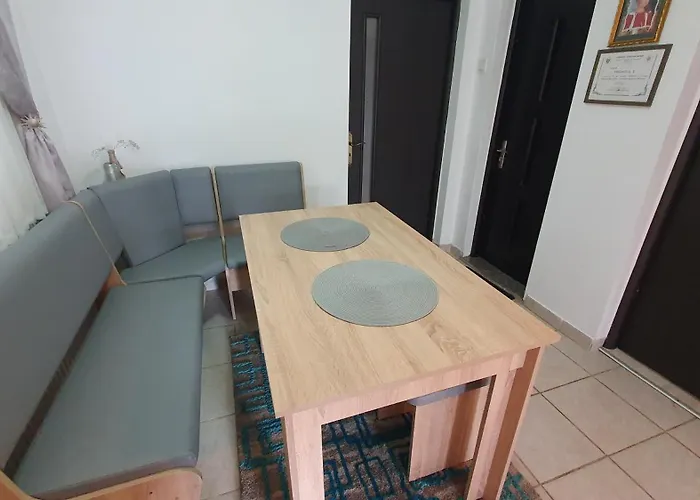 Cazare la fermă Galesu, România