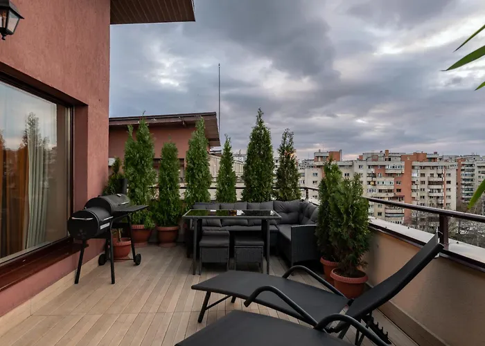 Episode - Jacuzzi Penthouses