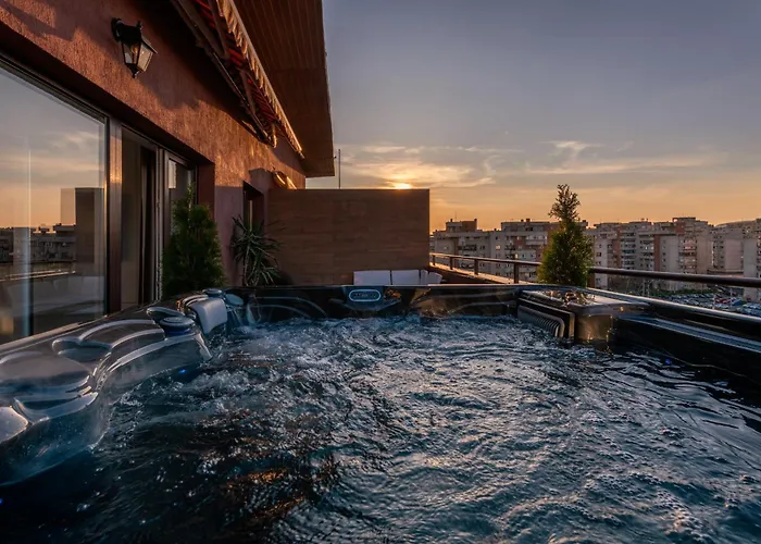 Episode - Jacuzzi Penthouses