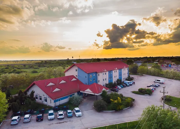 Iris Hotel Bors, România