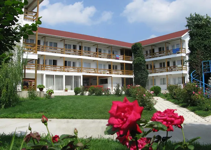 Hostel White Inn