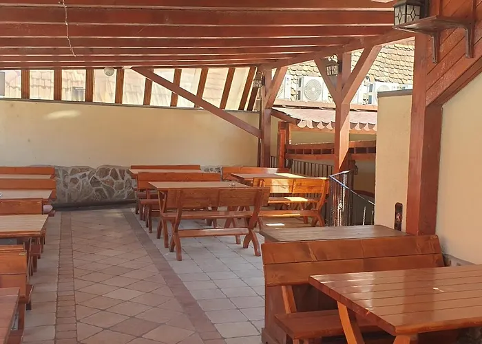 MINI POOL ROOMS - ULTRACENTRAL - piscina cu hidromasaj
