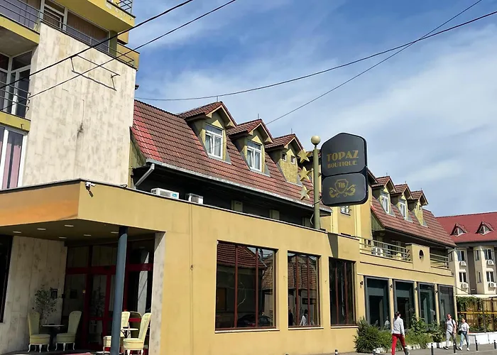 Topaz Boutique