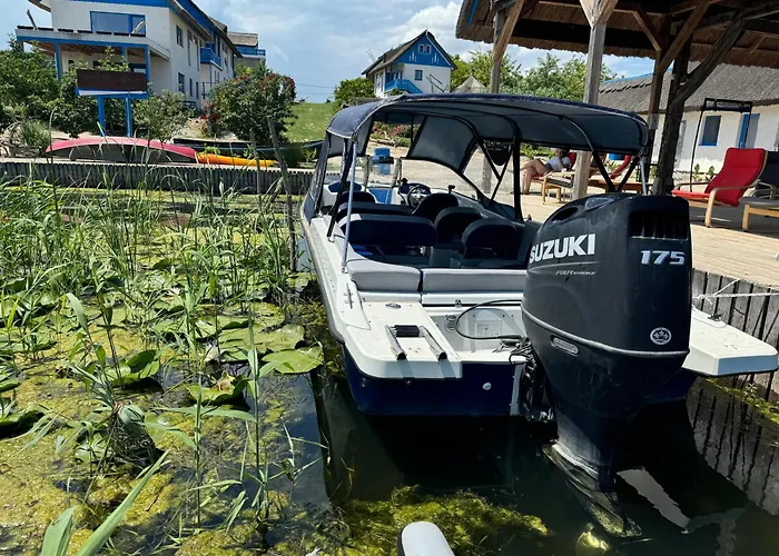 Nena Art Resort Dunavăţu de Jos, România