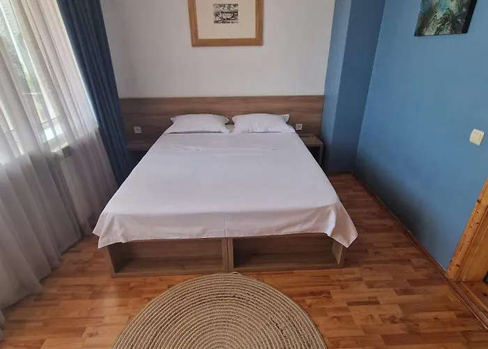 Poarta Apelor Hotel Sarichioi, România