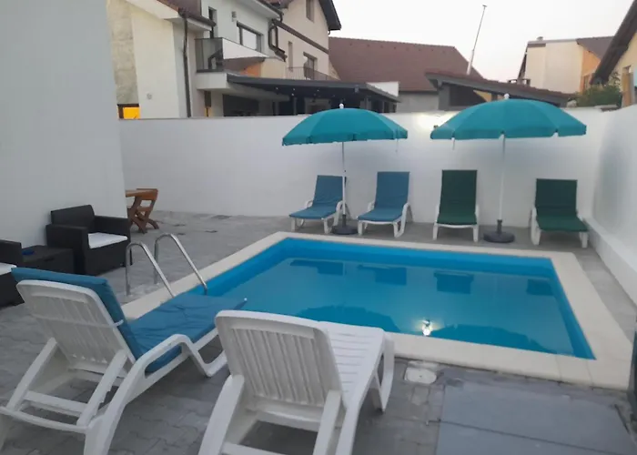 Regim Hotel Hanea Jacuzzi In Camera, Piscina Exterioara Si Sauna Comuna