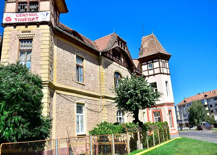 White House&Jacuzzi Apartment Sibiu, România
