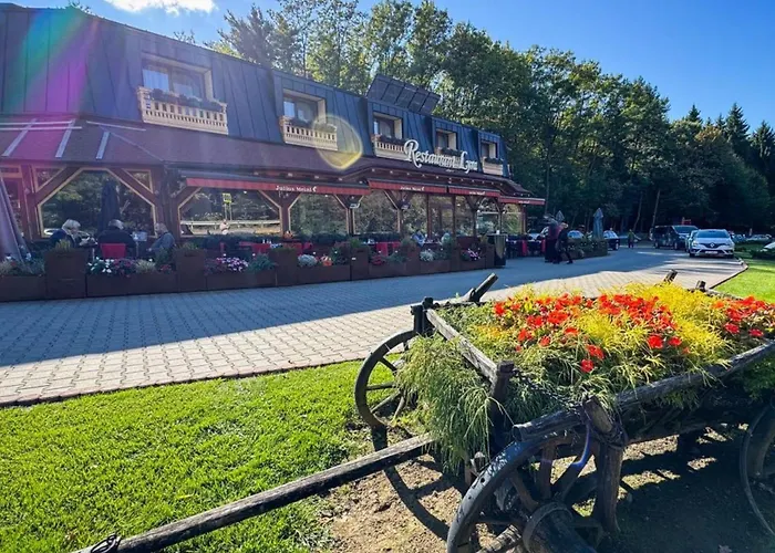 Pensiune Restaurant Lyra Corunca, România