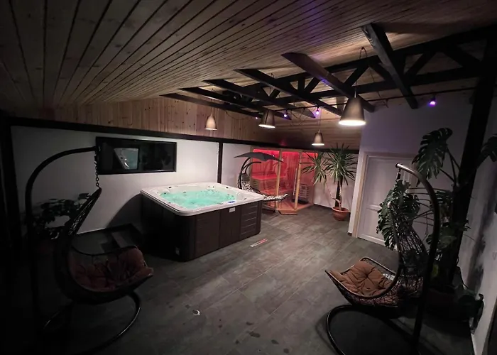 Insula Christiana Hotel Cristian , România