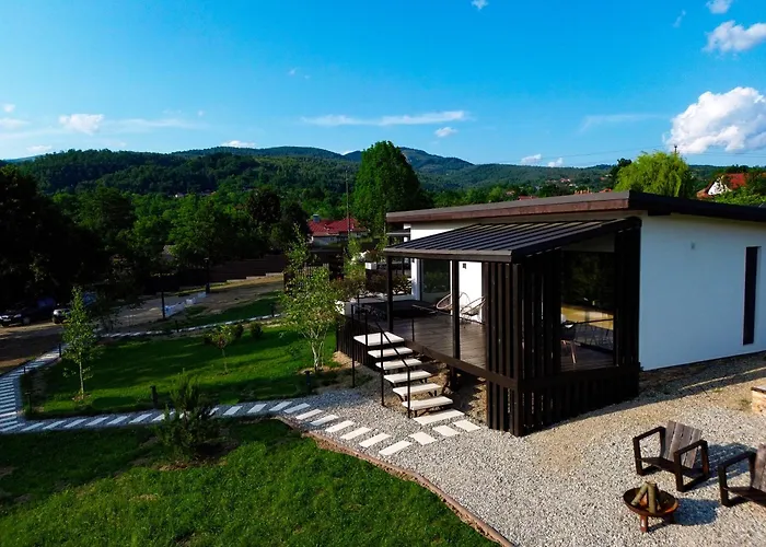 Transalpina Tiny House - Outdoor Jacuzzi