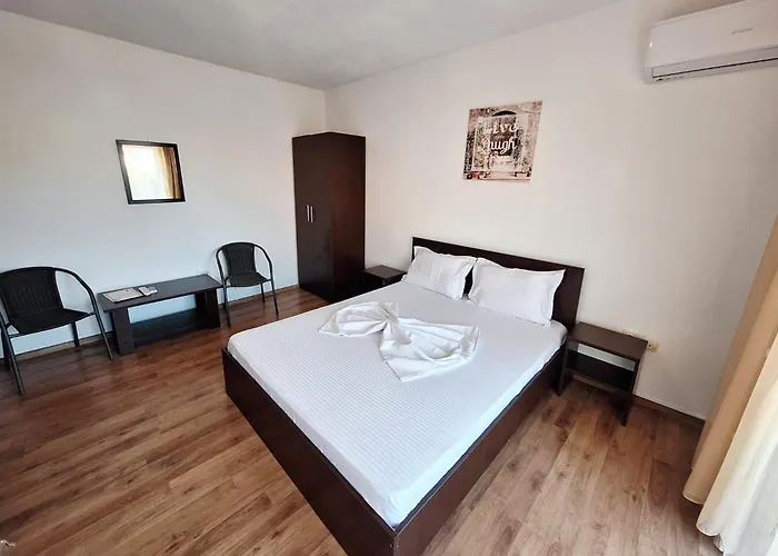 Vila Tropical Costineşti, România