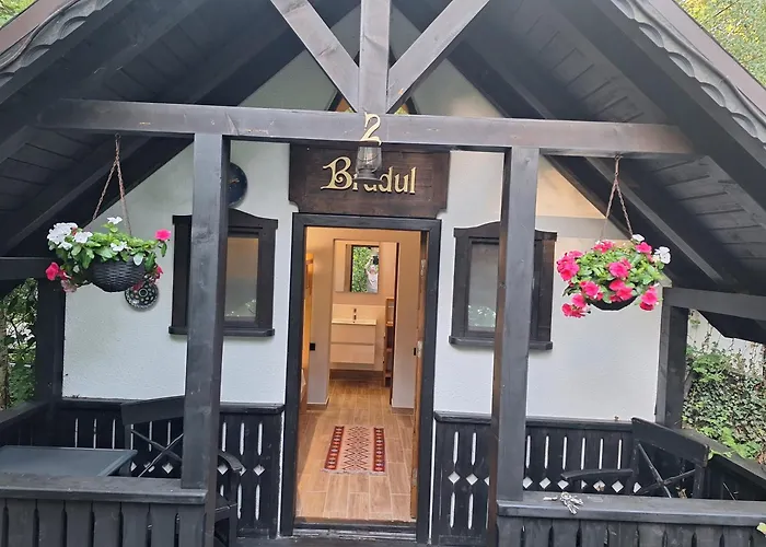 Cornul Vanatorului Bungalows