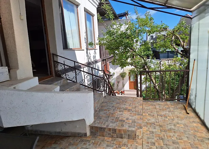 Villa 3 papuci