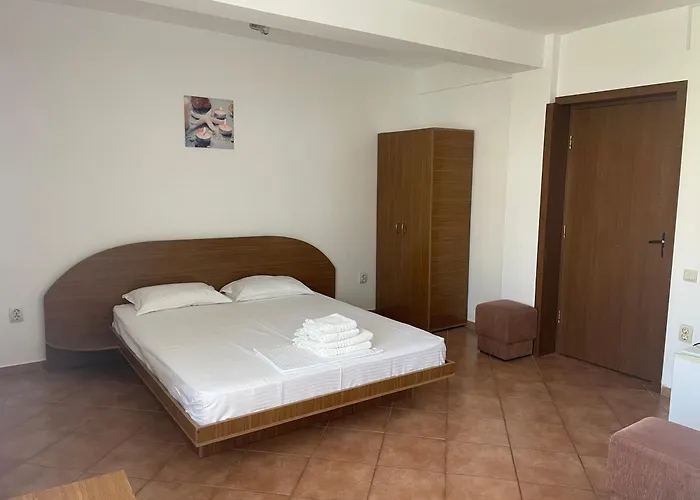 Casa Galbena