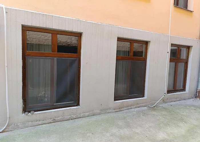 Cadoro City Center Apartments- Ultracentral