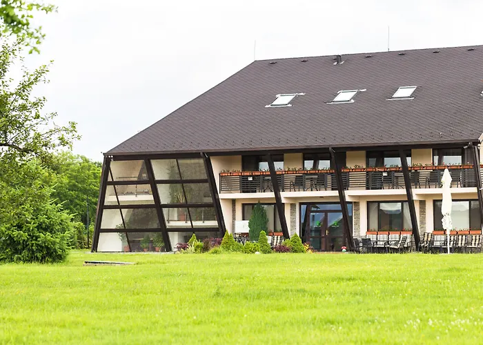 Forest Retreat&Spa Oveselu, România